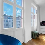 Great Apartment In The Hype Neighborhood